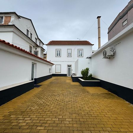 Studio In Estoril Near Beach Walk In 3 Min Экстерьер фото